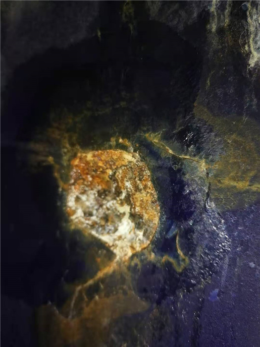 搪瓷反应釜修补前